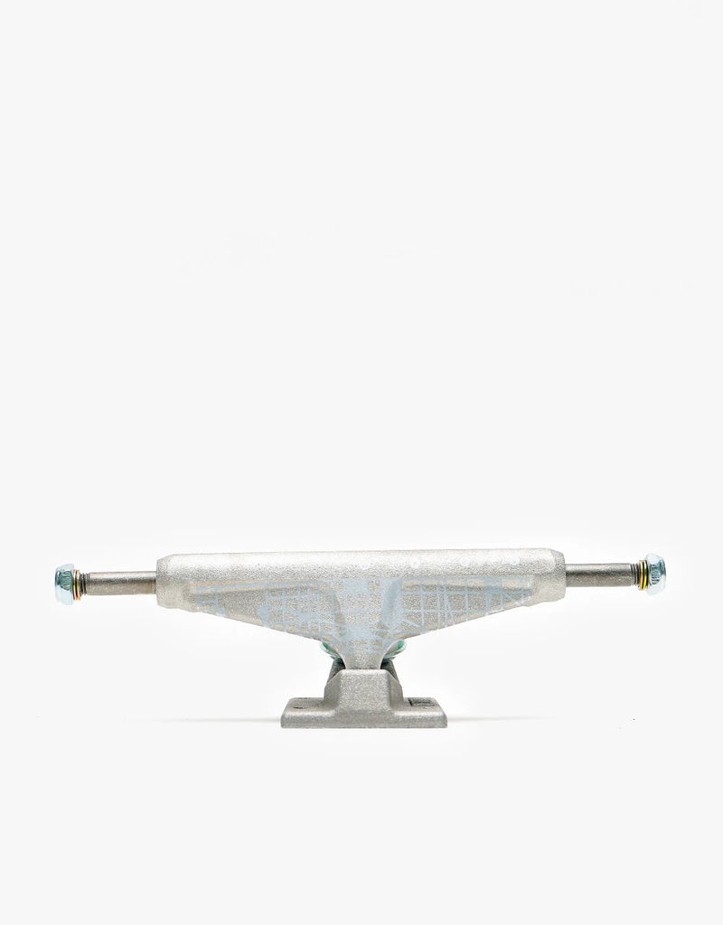 Venture Truck 5.2 L Worrest Plaza