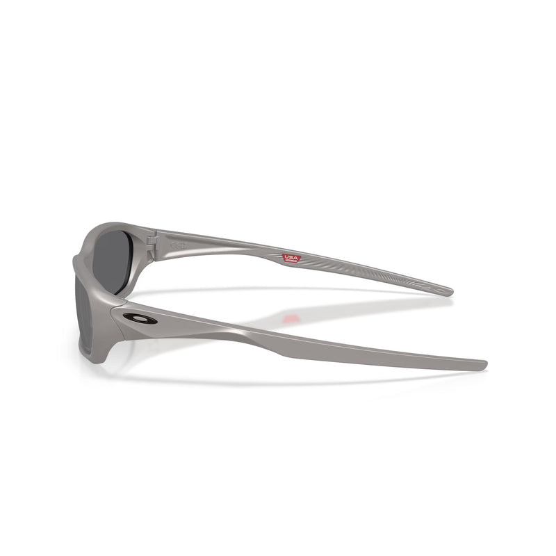 Oakley Terraforma - Titanium/Prizm Black Polarised Lens
