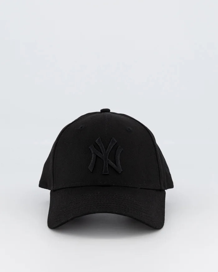 New Era New York Yankees Black on Black 9FORTY
