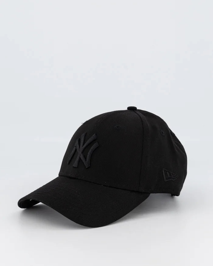 New Era New York Yankees Black on Black 9FORTY