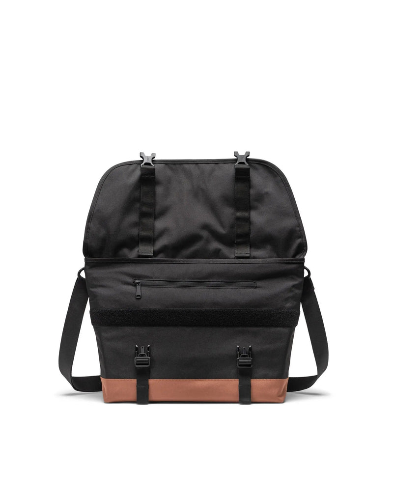 Herschel Cove Messenger Bag 22.5L - Black/Saddle Brown