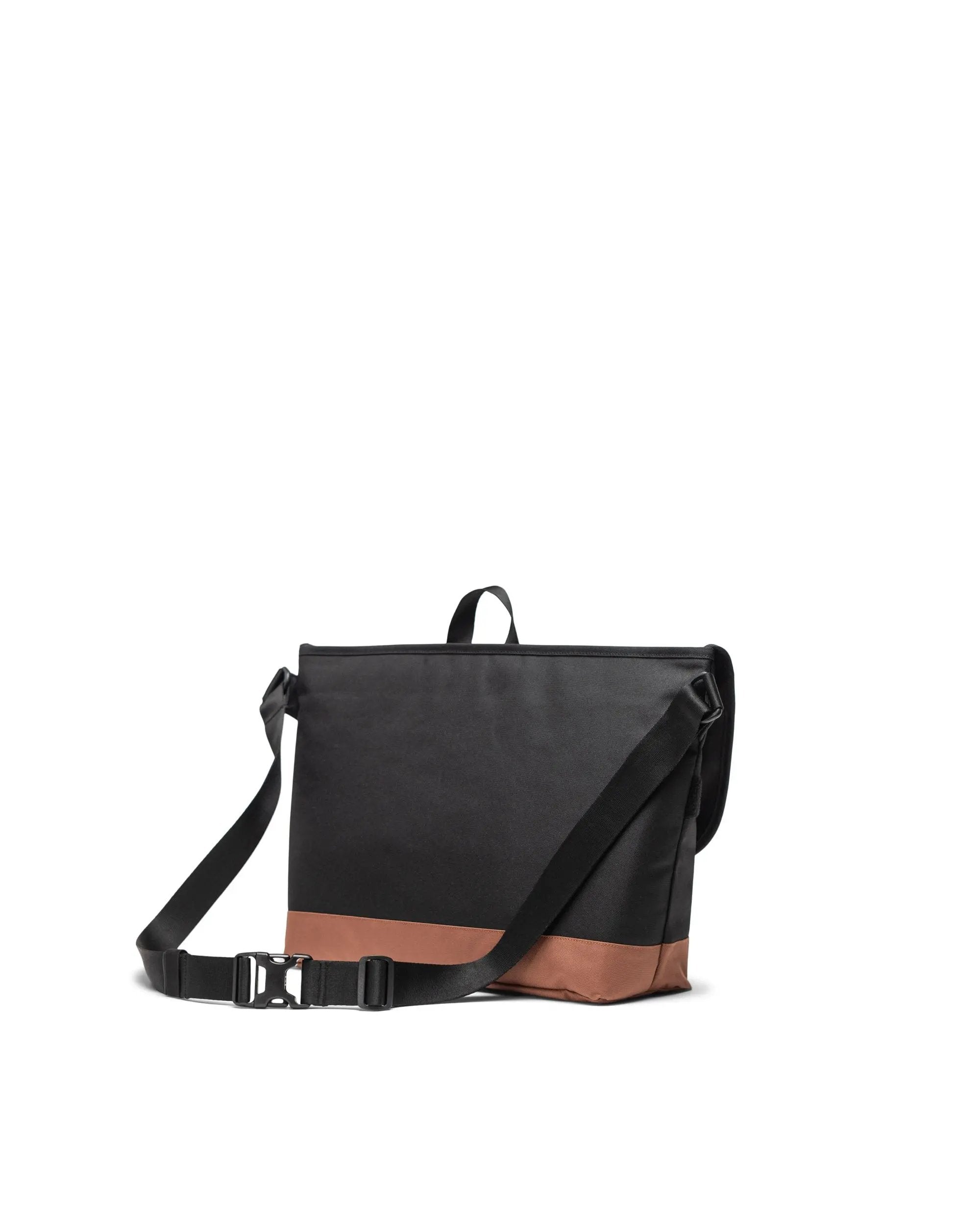 Herschel Cove Messenger Bag 22.5L - Black/Saddle Brown