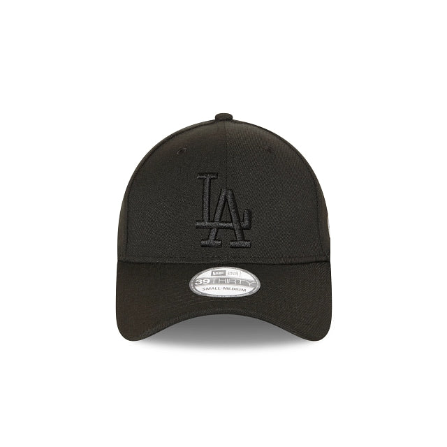 New Era Los Angeles Dodgers Black on Black 39THIRTY Stretch Fit