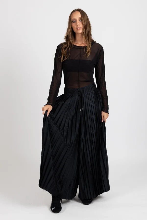 Federation Jagger Top - Black
