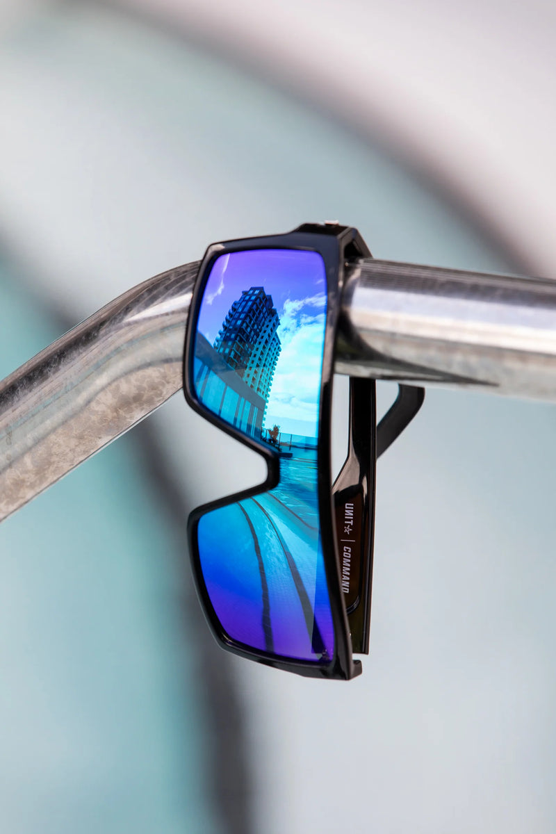 Unit Command Polarised Sunglasses - Black / Blue