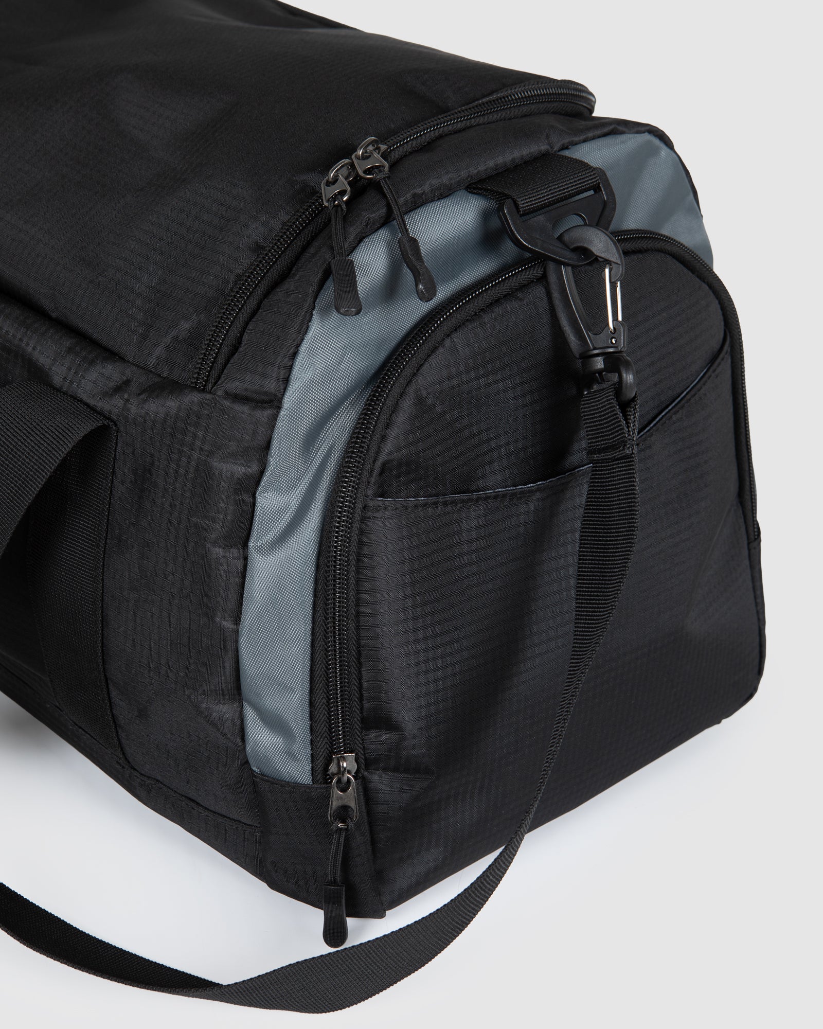 UNIT LUGGAGE - DUFFLE (SMALL) - TRAIL