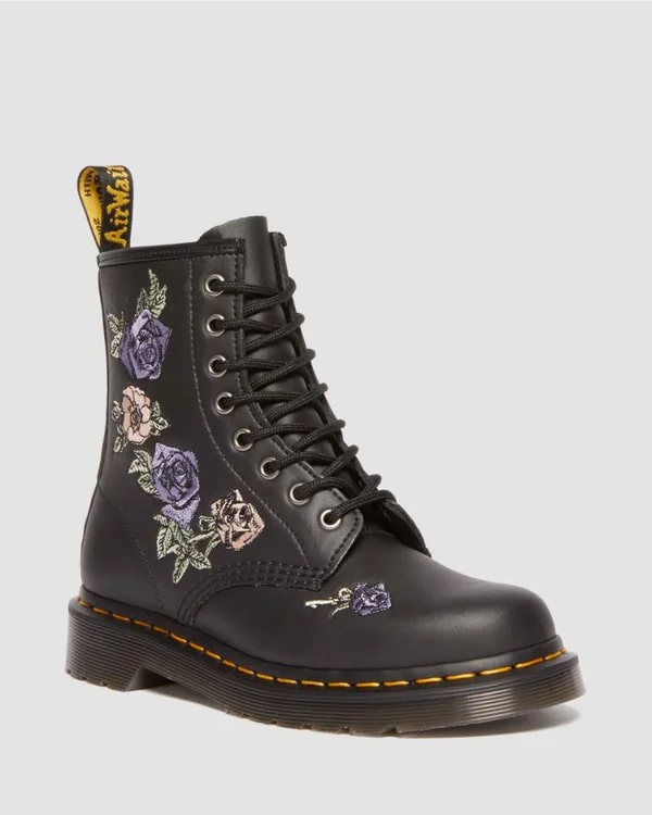 Dr. Martens 1460 Vonda 8 Eye Boot - Black Genix Nappa