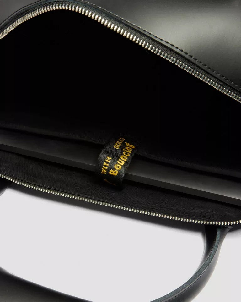 Dr. Martens Daytripper Bag - Black Kiev
