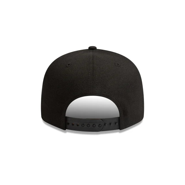 New Era Chicago Bulls Black on Black 9FIFTY Snapback