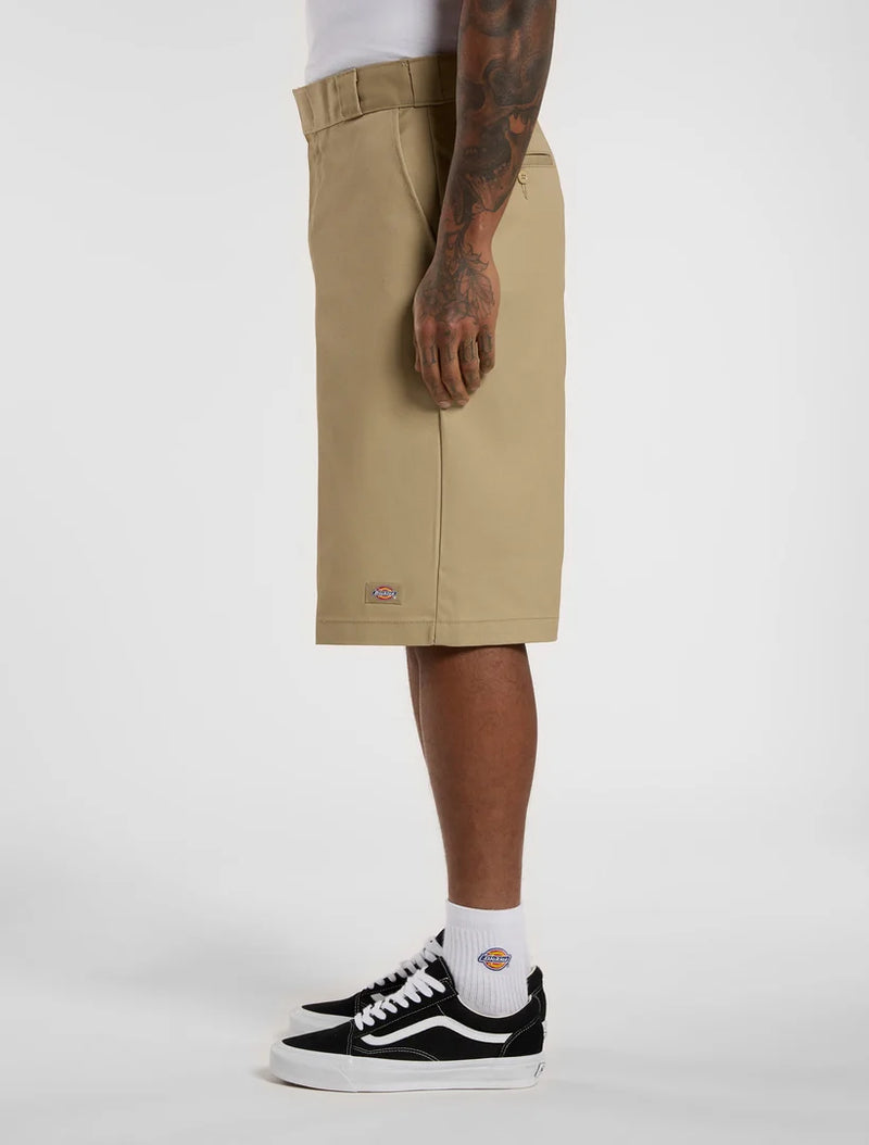 Dickies 42283 13" Loose Fit Multi Pocket Short