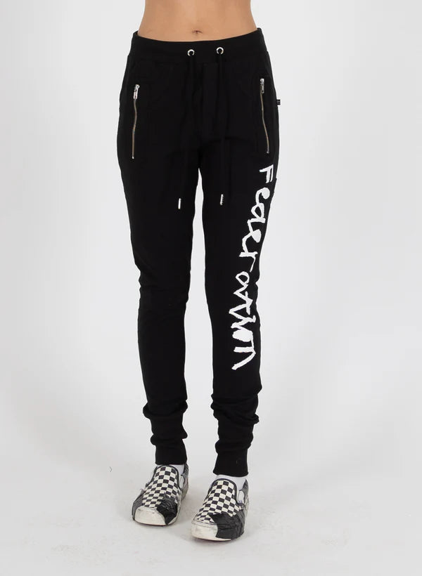 Federation Escape Trackies - Crayon - Black