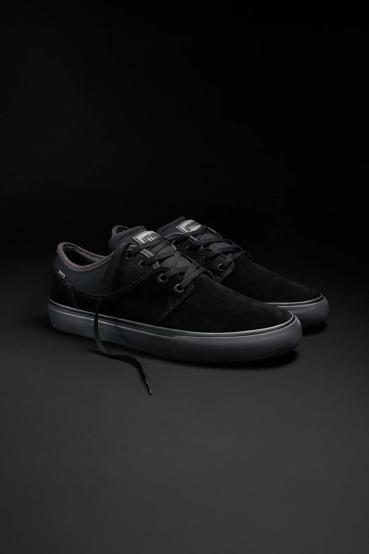 Globe Mahalo - Black / Dark Shadow
