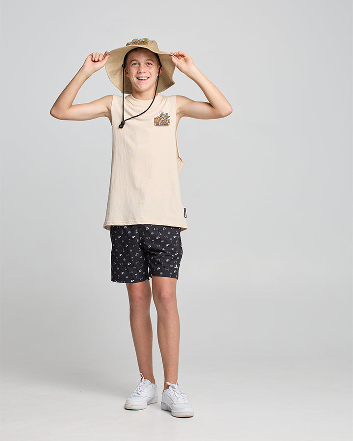 The Mad Hueys THE ISLAND CAPTAIN | YOUTH MUSCLE