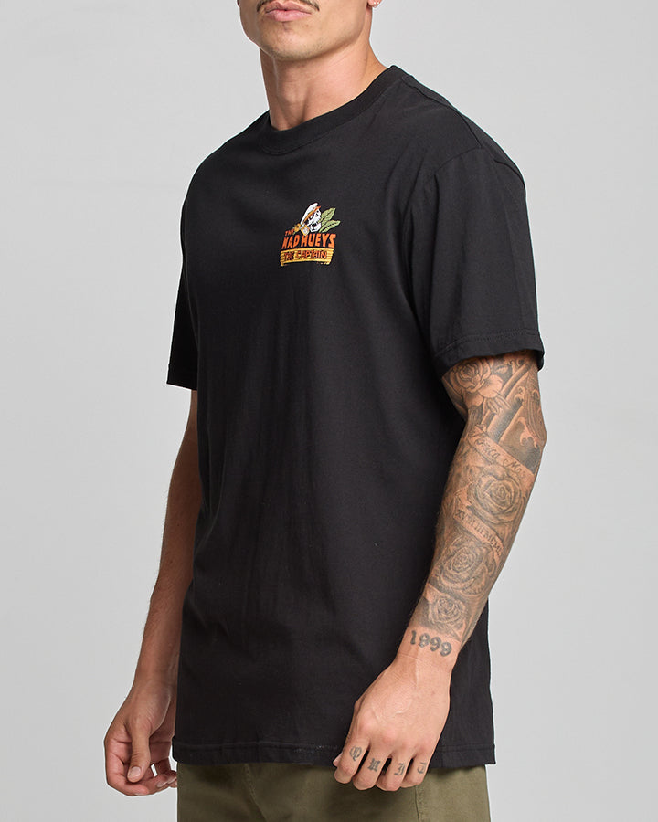 The Mad Hueys THE ISLAND CAPTAIN | SS TEE