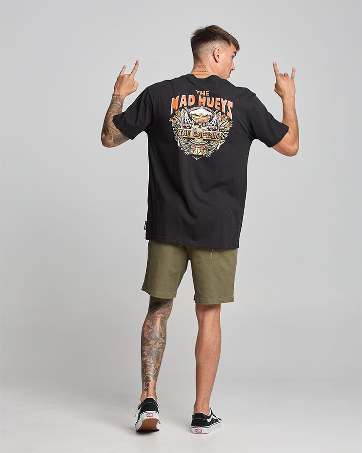 The Mad Hueys THE ISLAND CAPTAIN | SS TEE