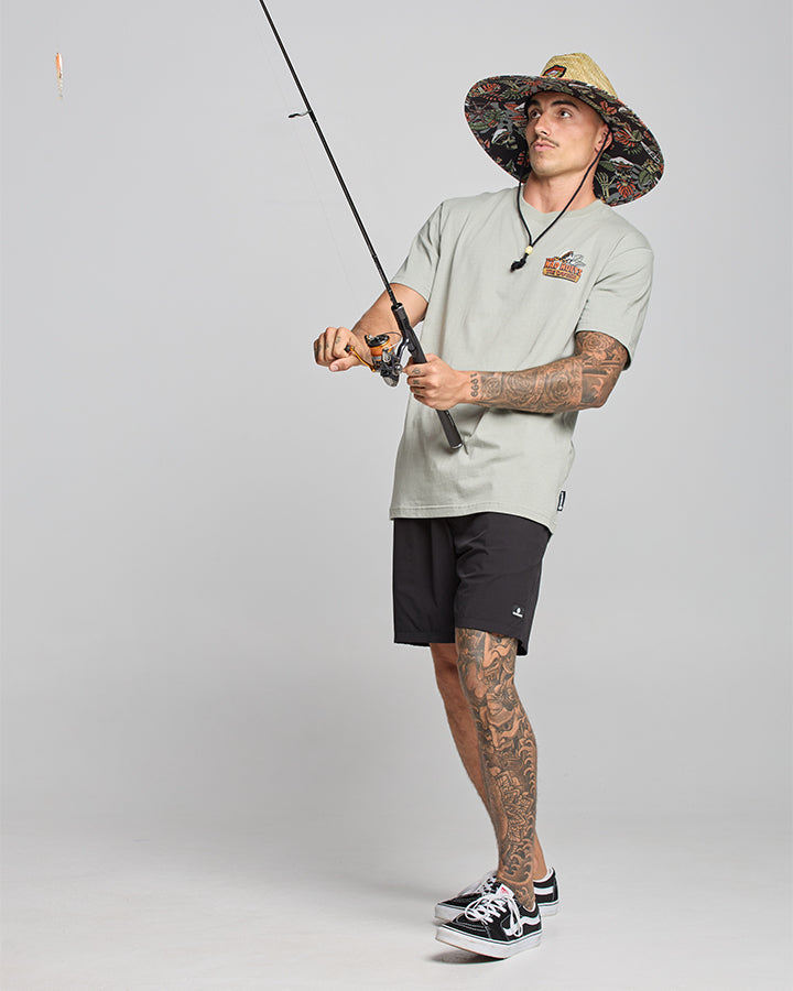 The Mad Hueys THE ISLAND CAPTAIN | SS TEE