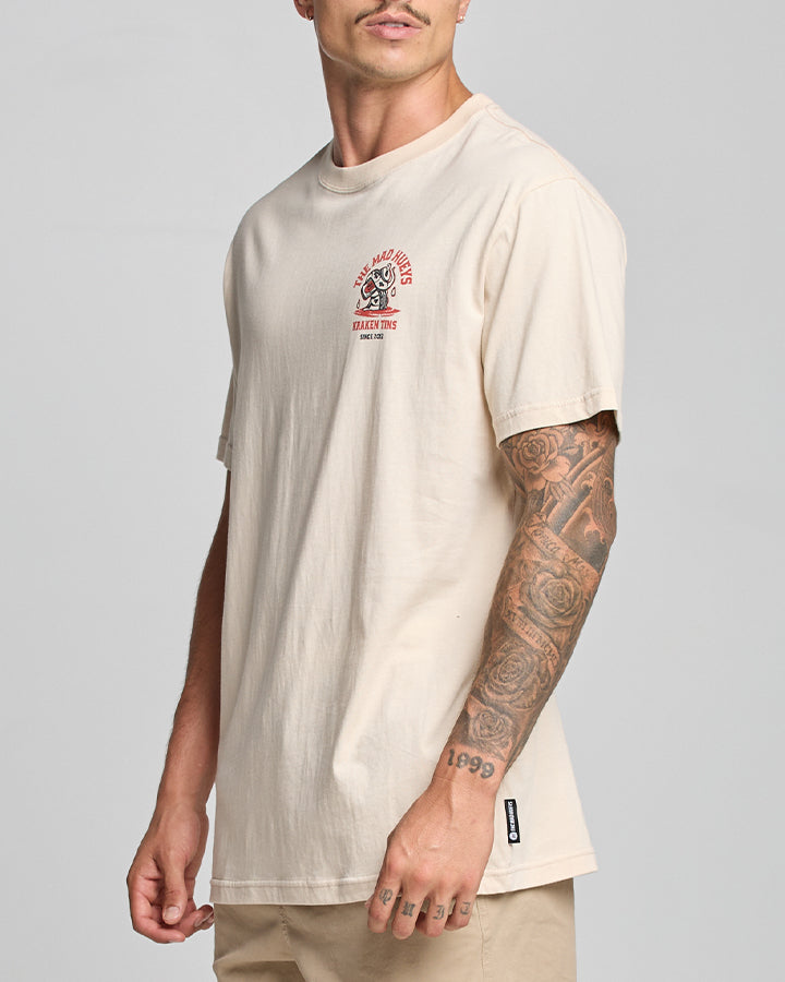 The Mad Hueys KRAKEN TINS | SS TEE