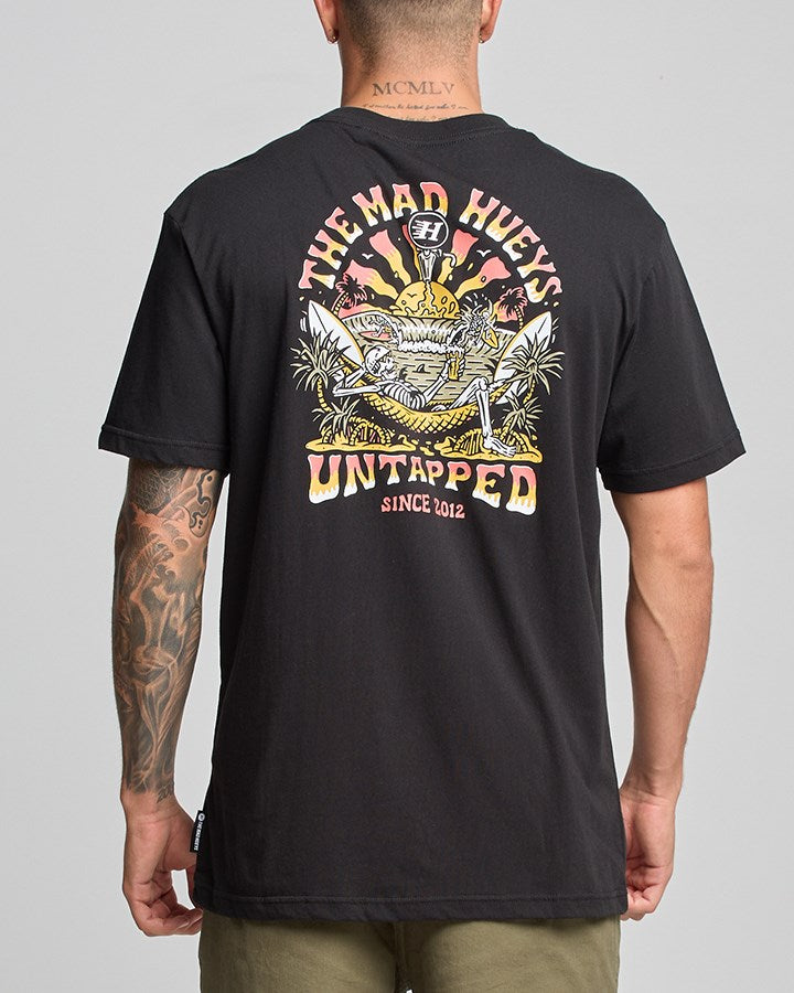The Mad Hueys UNTAPPED | SS TEE