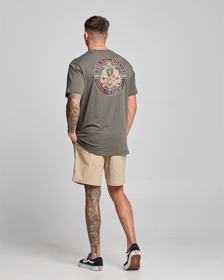 The Mad Hueys CHEERS FOR THE BEERS | SS TEE