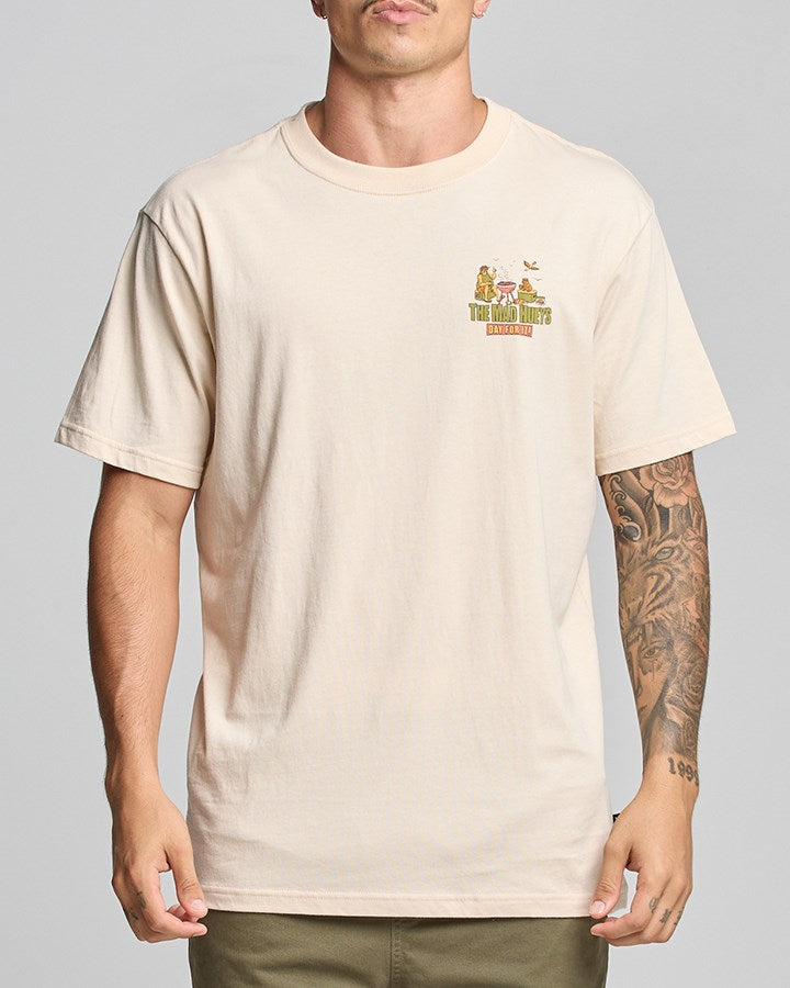 The Mad Hueys DAY FOR IT | SS TEE