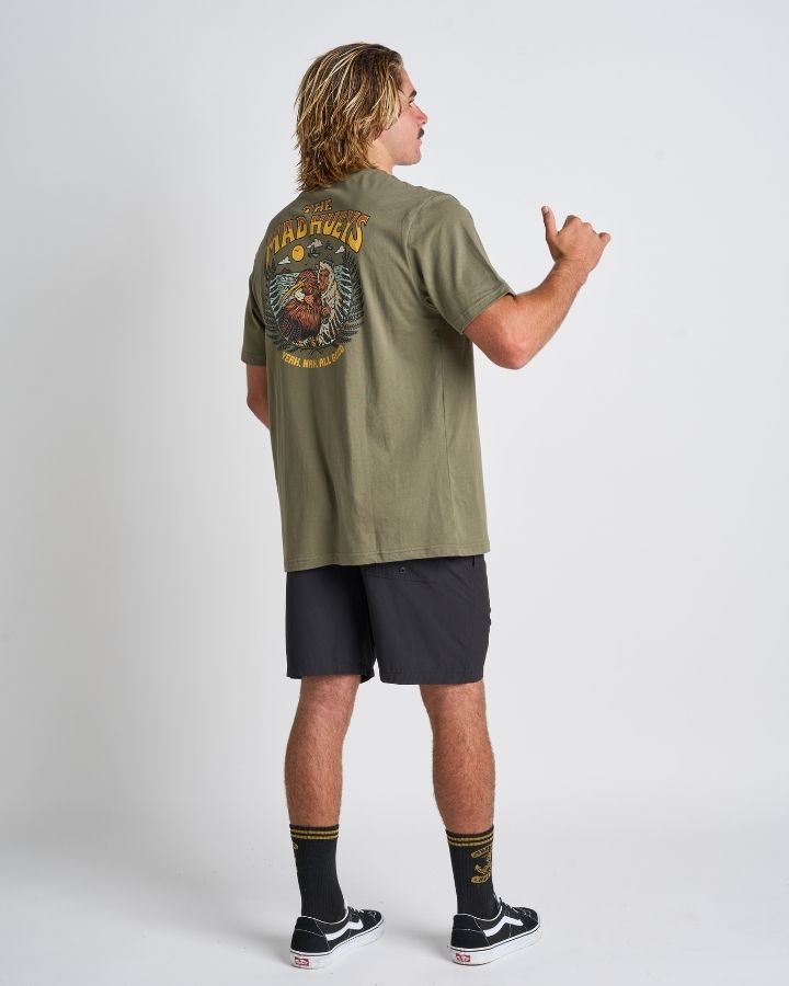 THE MAD HUEYS YEAH NAH NZ | SS TEE