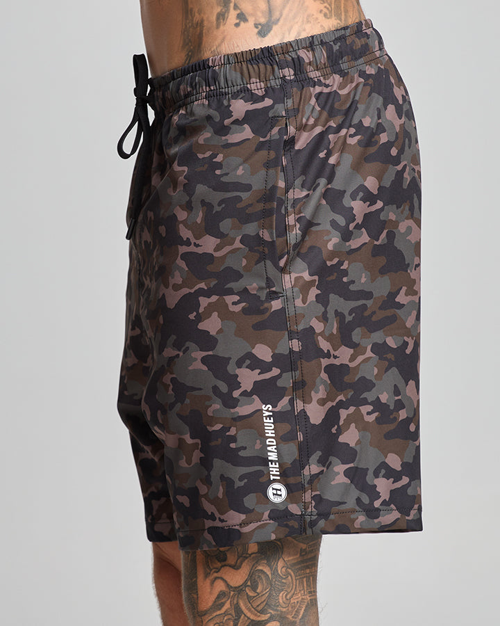 The Mad Hueys PISS FIT | 18" PERFORMANCE SHORT