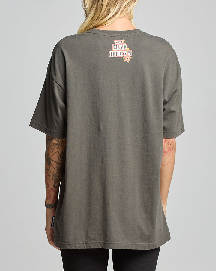 The Mad Hueys SKULL TATTOO | WOMENS OVERSIZED SS TEE