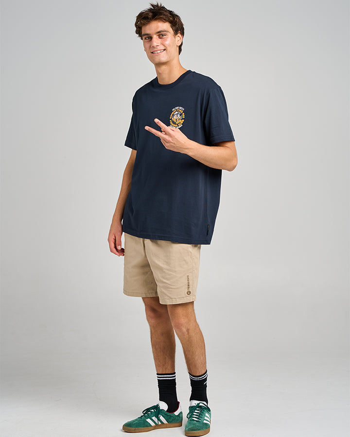 The Mad Hueys TROPIC CAUGHT FK ALL | SS TEE