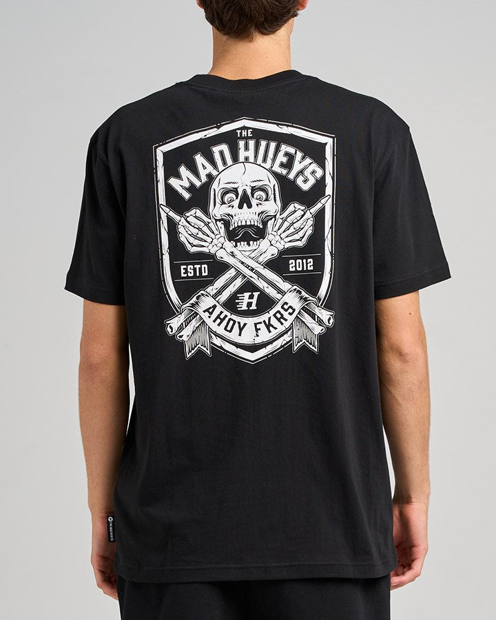 The Mad Hueys AHOY FKRS SHIELD | SS TEE
