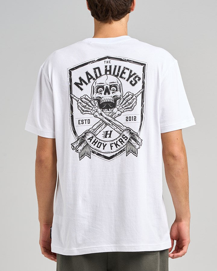 The Mad Hueys AHOY FKRS SHIELD | SS TEE