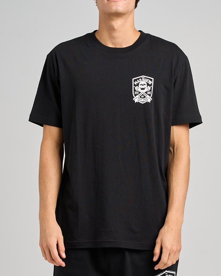 The Mad Hueys AHOY FKRS SHIELD | SS TEE