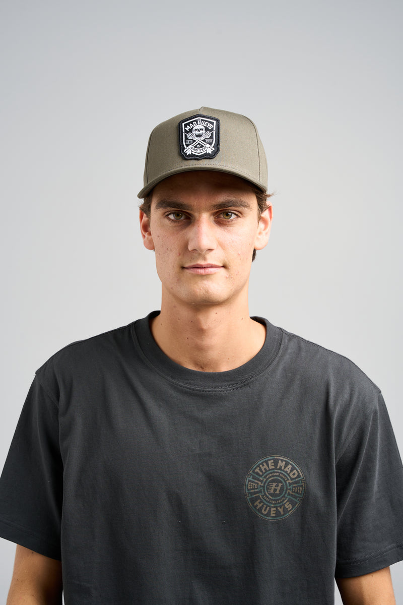 The Mad Hueys AHOY FKRS SHIELD | TWILL SNAPBACK