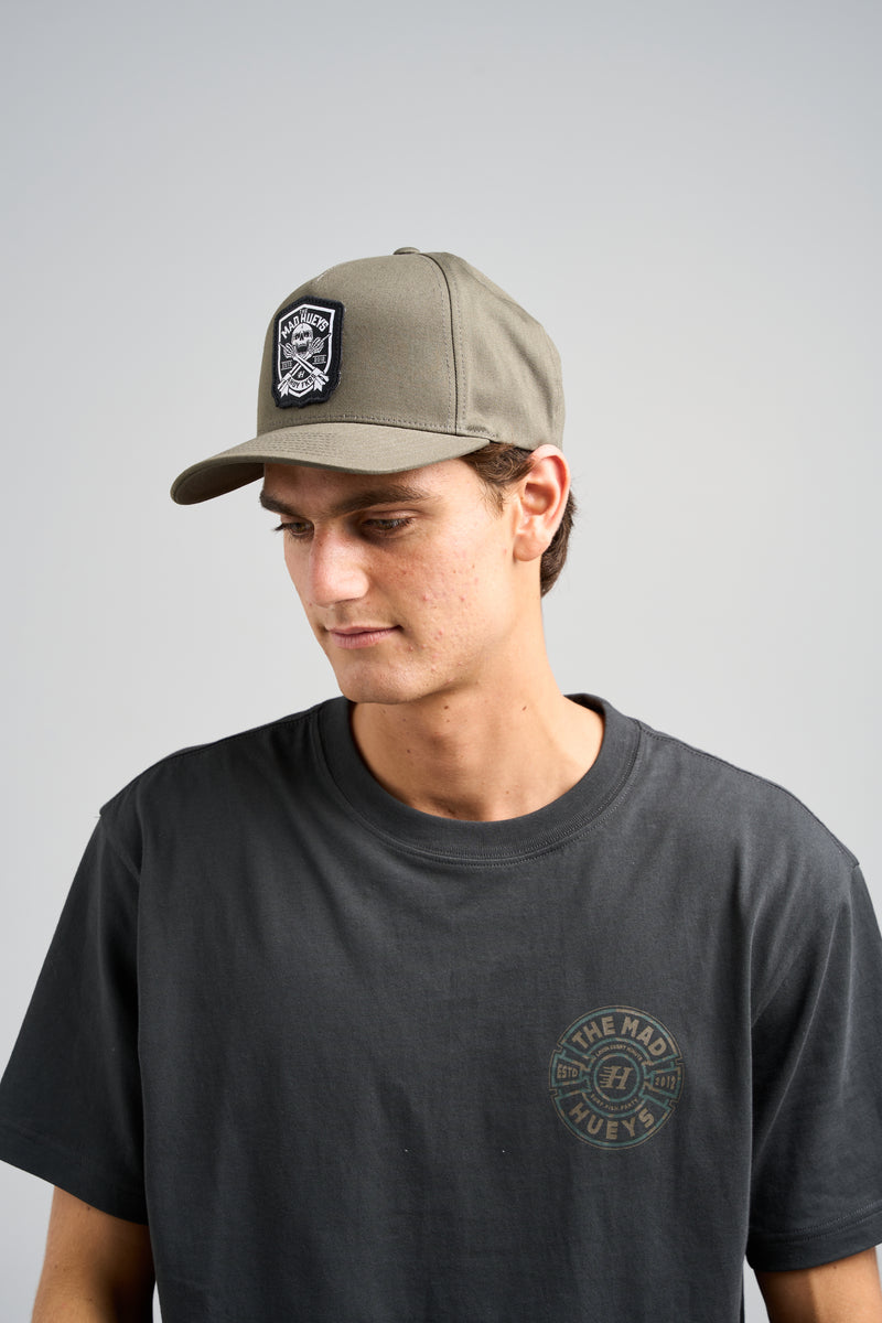 The Mad Hueys AHOY FKRS SHIELD | TWILL SNAPBACK