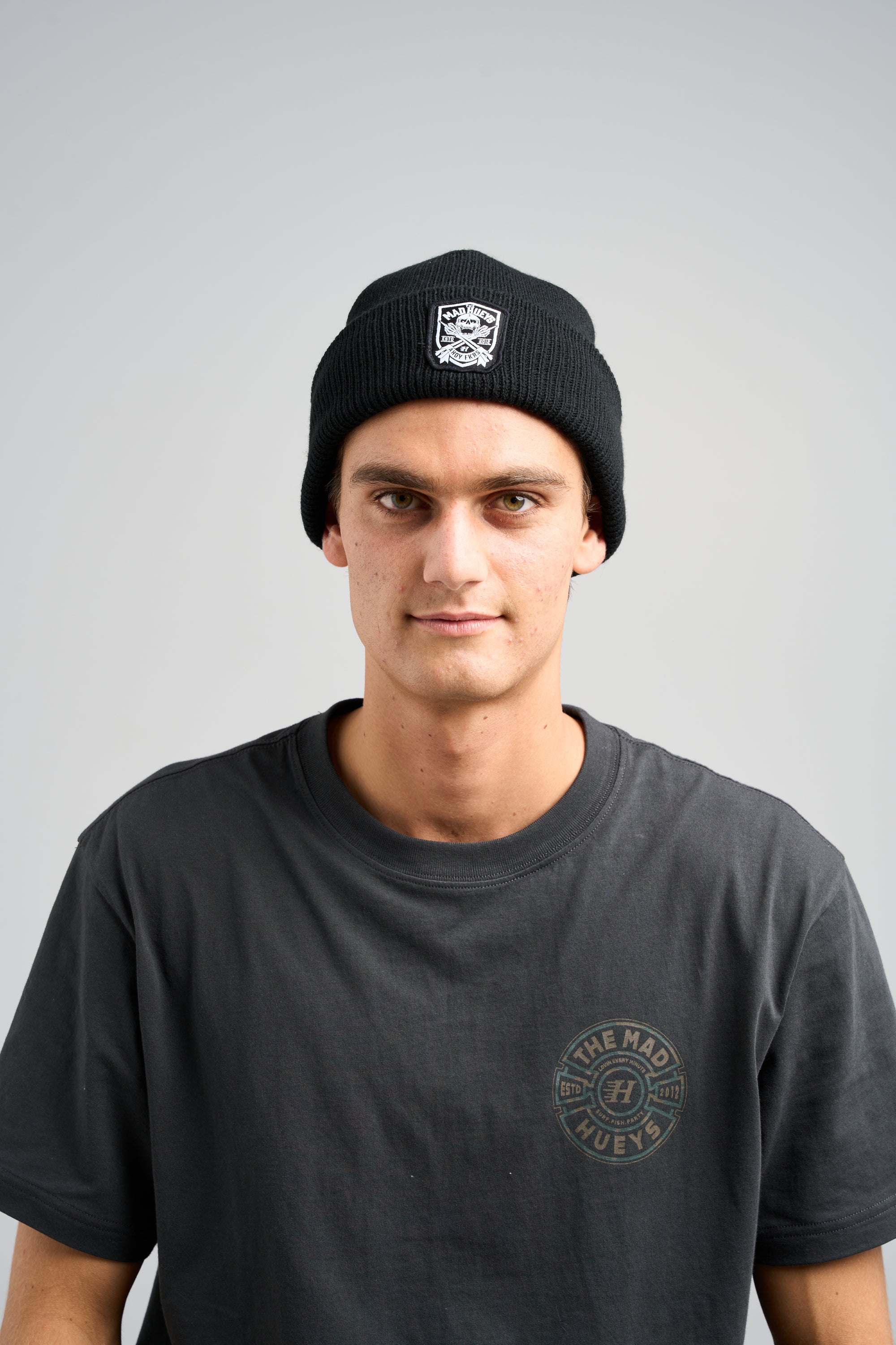 The Mad Hueys AHOY FKRS SHIELD | RELAXED FIT BEANIE