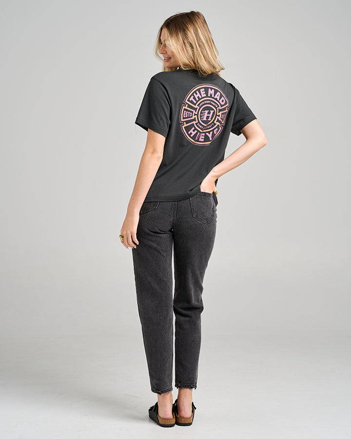 The Mad Hueys MAD SERIES | WOMENS SS TEE