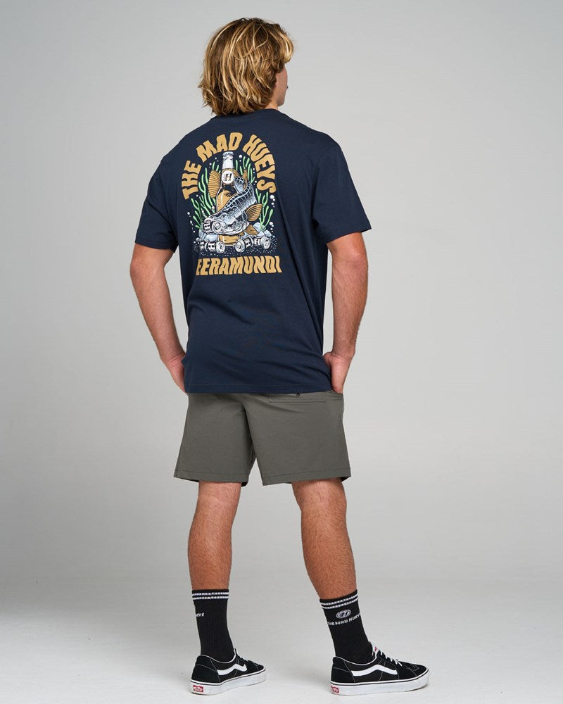 THE MAD HUEYS BEERAMUNDI | SS TEE