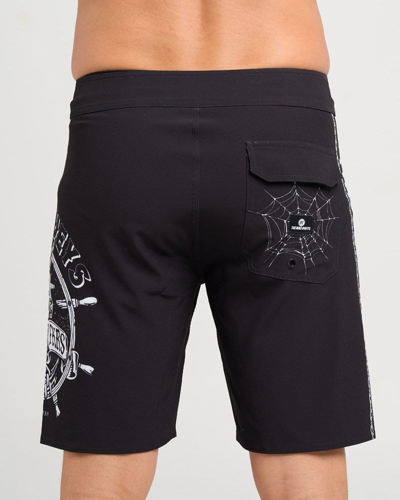 THE MAD HUEYS CHAIN FKRS | 19" BOARDSHORT