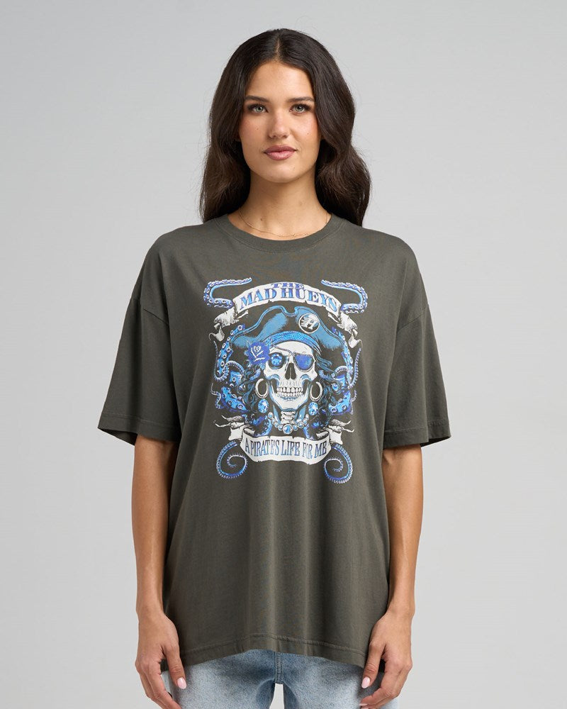 THE MAD HUEYS PIRATES LIFE | WOMENS OVERSIZED TEE