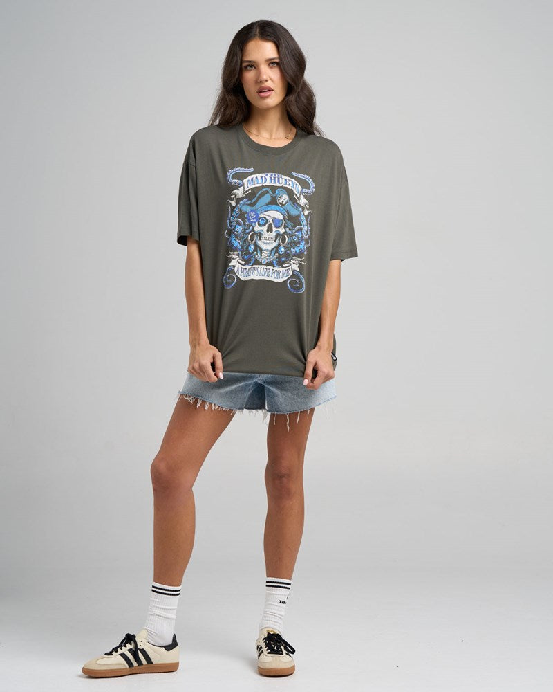 THE MAD HUEYS PIRATES LIFE | WOMENS OVERSIZED TEE