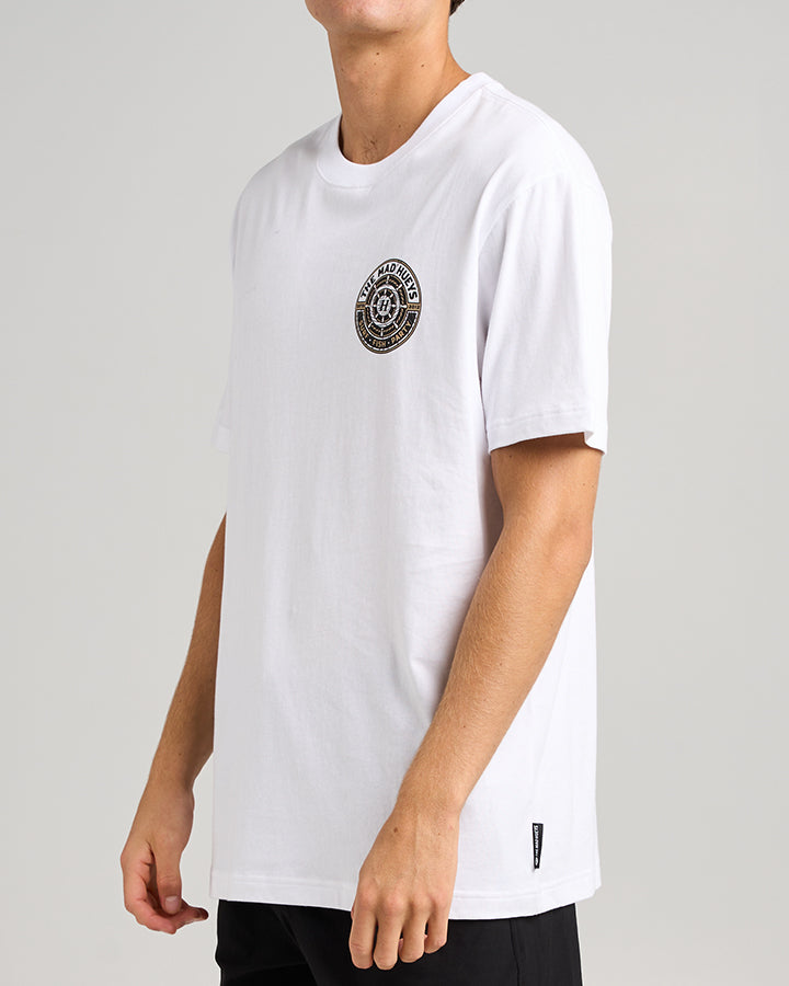 The Mad Hueys HUEYS SHIP WHEEL | SS TEE