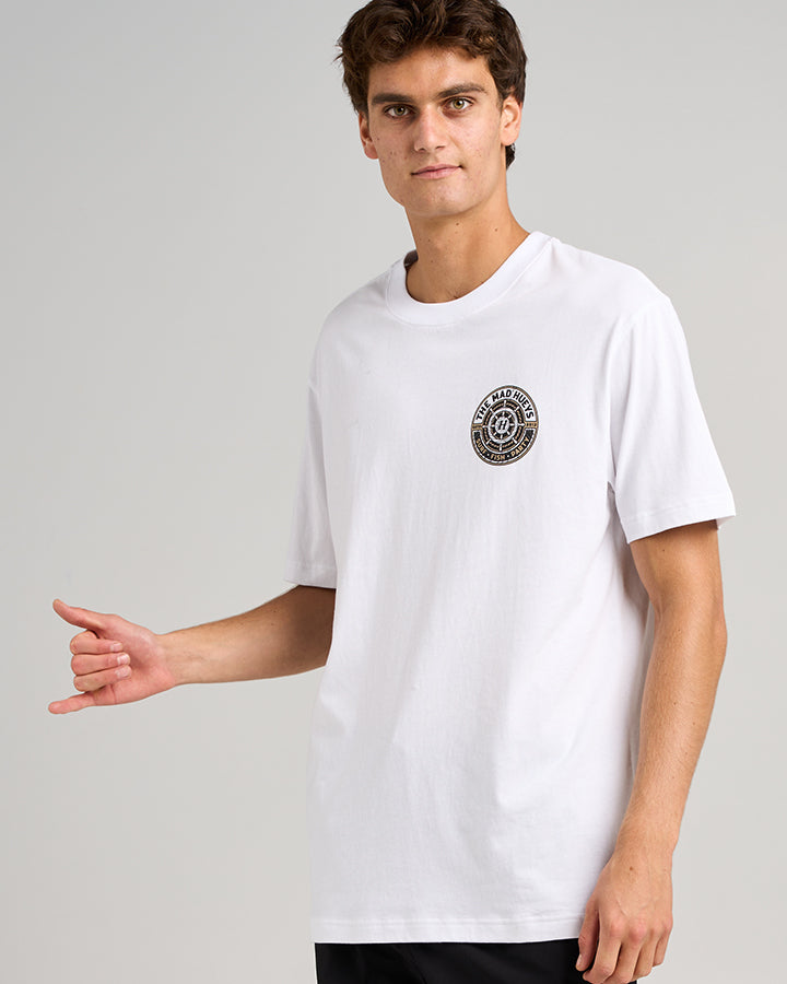 The Mad Hueys HUEYS SHIP WHEEL | SS TEE