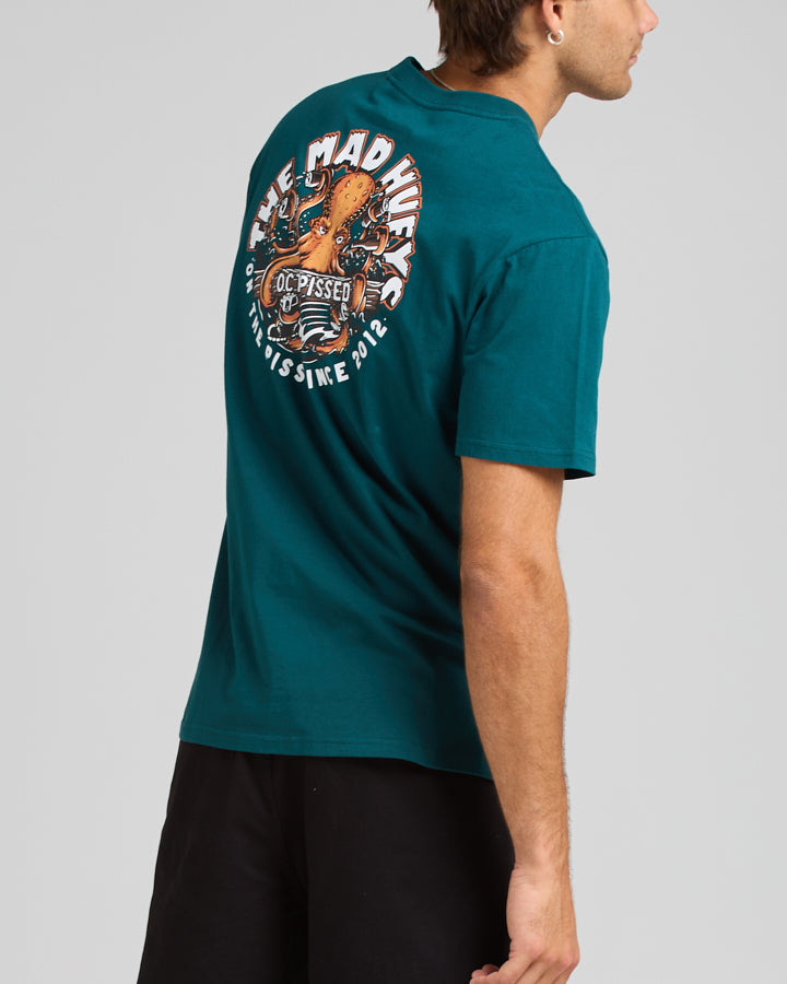 The Mad Hueys OCTOPISSED | SS TEE