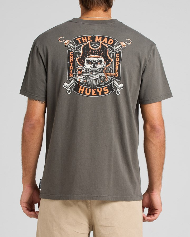 The Mad Hueys CAPTAIN COOKED | SS TEE