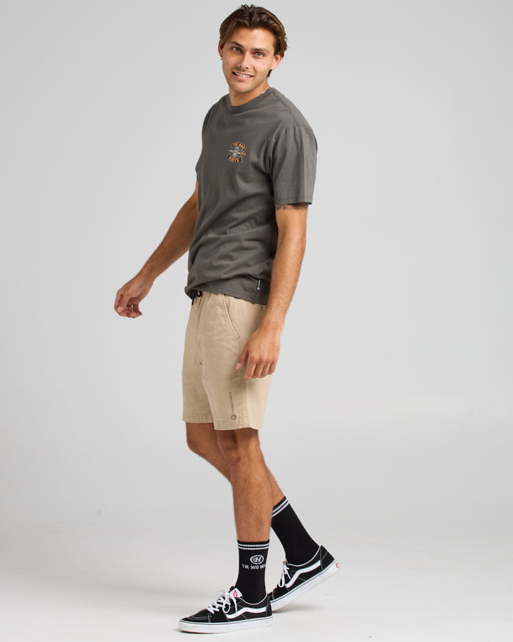 The Mad Hueys CAPTAIN COOKED | SS TEE