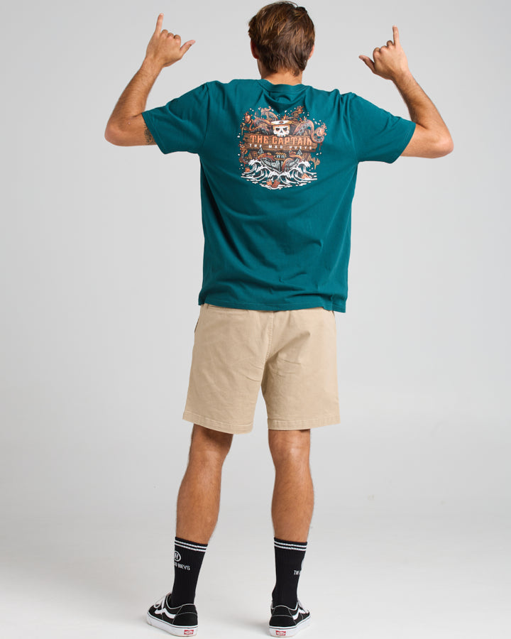 The Mad Hueys THE KRAKEN CAPTAIN | SS TEE