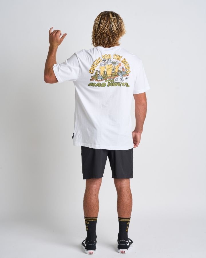 The Mad Hueys NZ BEERS | SS TEE