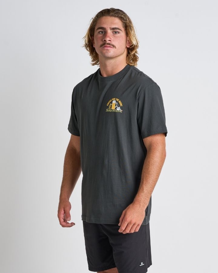 The Mad Hueys NZ BEERS | SS TEE