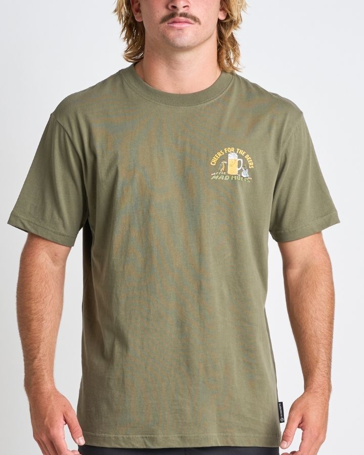 The Mad Hueys NZ BEERS | SS TEE