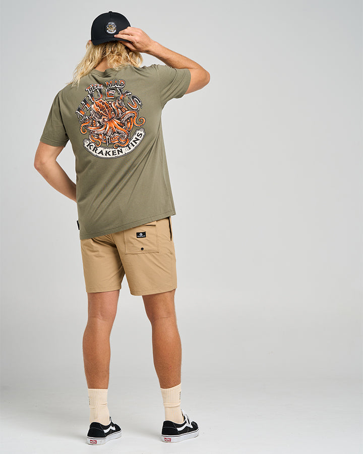 The Mad Hueys KRAKEN PORT HOLE | SS TEE