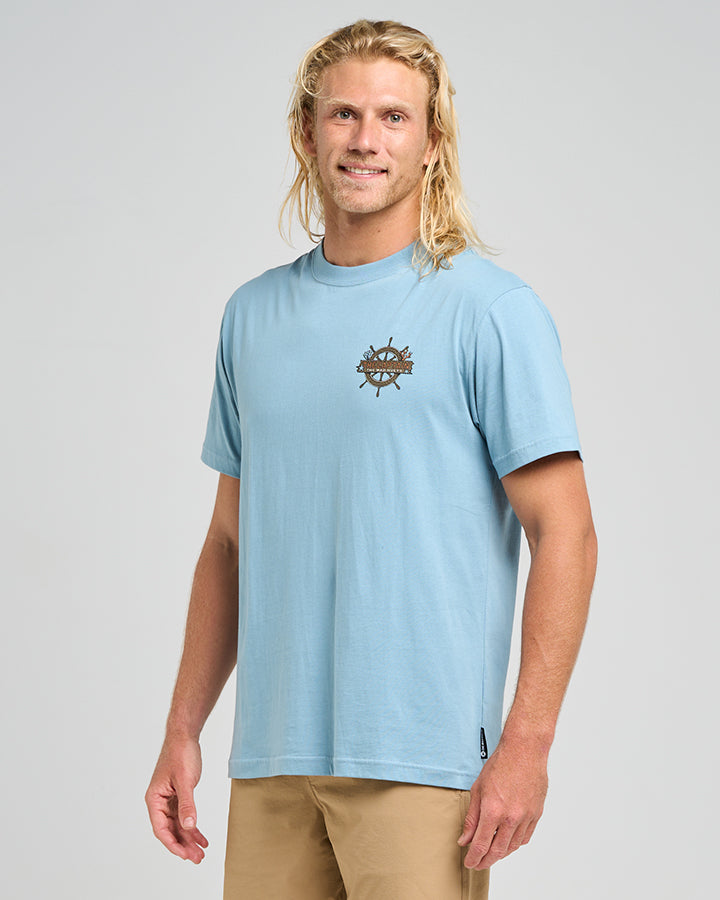 The Mad Hueys THE SEA CAPTAIN | SS TEE